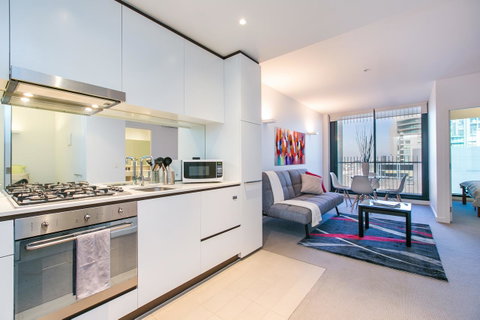 Complete Host Leopold Apartments - Tourism Guide 12