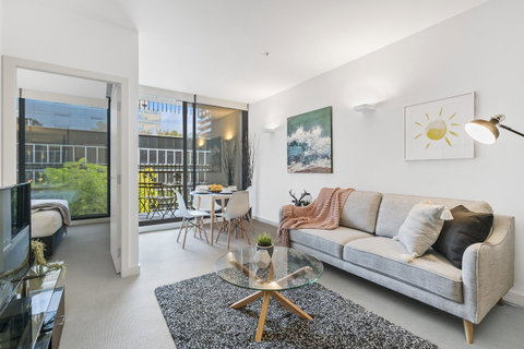 Complete Host Leopold Apartments - Tourism Guide 0