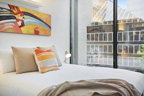 Complete Host Leopold Apartments - Tourism Guide 14