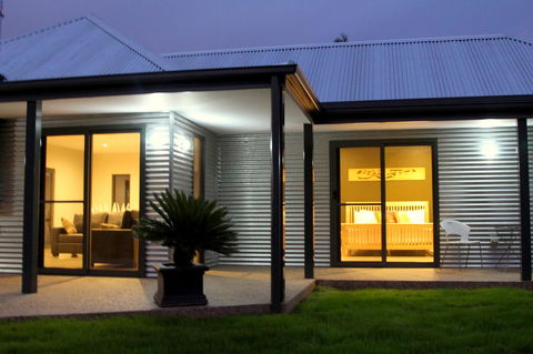 3 Bells Alpine Cottage - Travel Agents 10