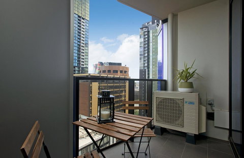 Complete Host CBD Lighthouse Apartments - Tourism Guide 1