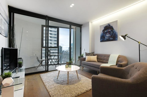 Complete Host CBD Lighthouse Apartments - Tourism Guide 19