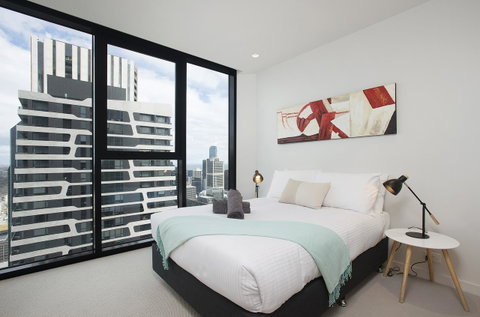 Complete Host CBD Lighthouse Apartments - Tourism Guide 14
