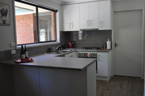 Juliet House - Tourism Guide 7