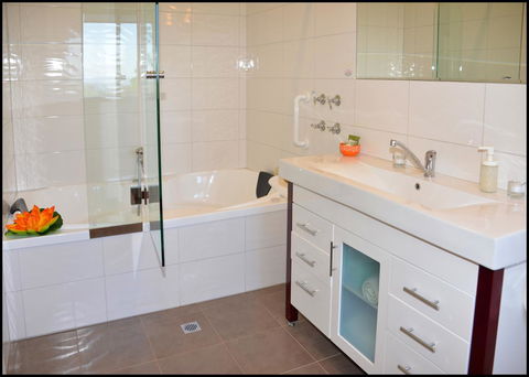 Deville At Healesville - Tourism Guide 1