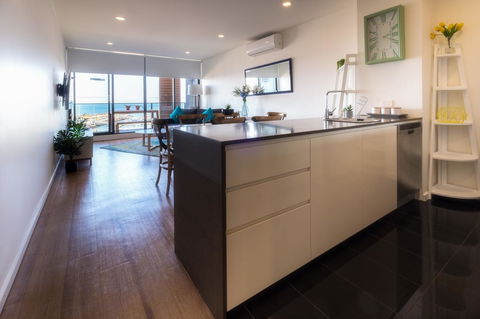 Waterfront Apt 234 Marinaquays - Travel Search 14
