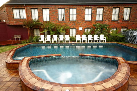 Buckingham Apartments - Tourism Guide 18
