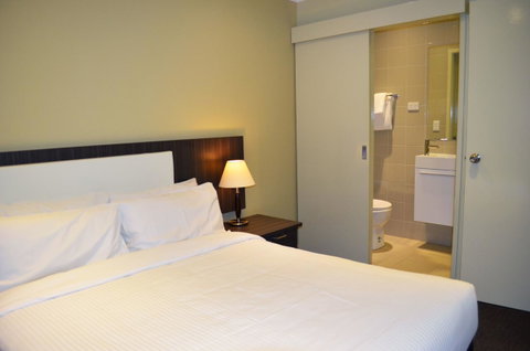 Buckingham Apartments - Tourism Guide 16