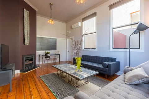 The Old Mechanics - Tourism Guide 7