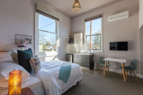 The Old Mechanics - Tourism Guide 11