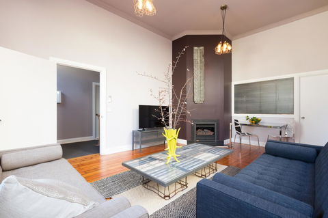 The Old Mechanics - Tourism Guide 3