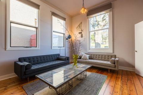 The Old Mechanics - Tourism Guide 5