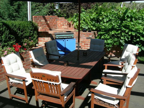Airleigh-Rose Cottage - Tourism Guide 5