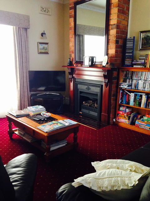 Airleigh-Rose Cottage - Tourism Guide 38