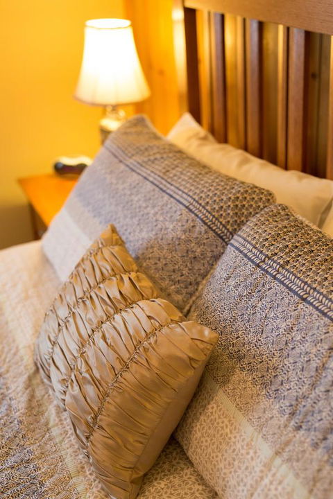 Airleigh-Rose Cottage - Tourism Guide 10