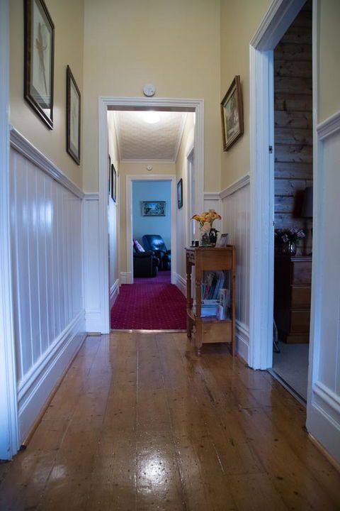 Airleigh-Rose Cottage - Tourism Guide 25