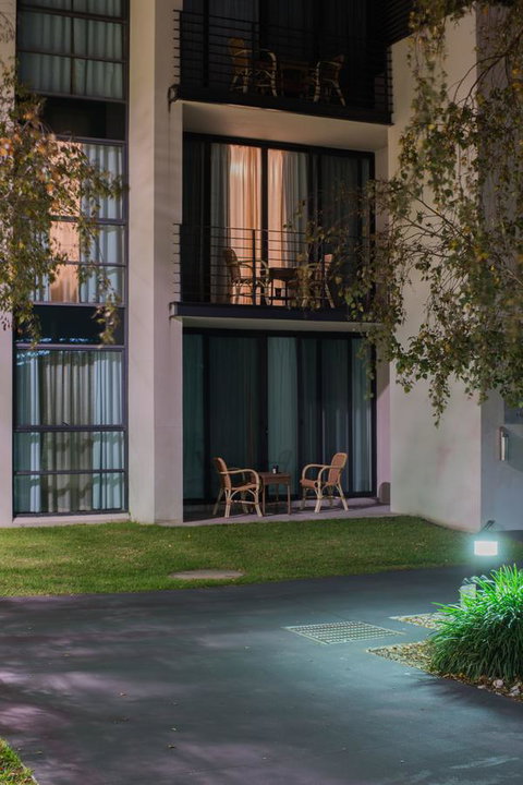 Quest Flemington - Tourism Guide 23