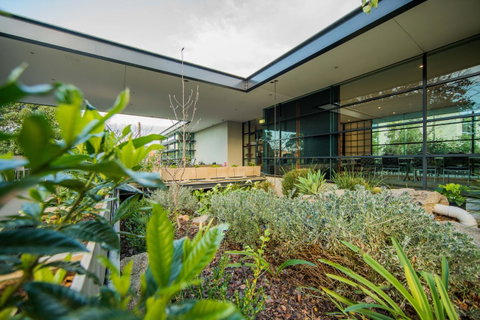 Quest Flemington - Tourism Guide 31