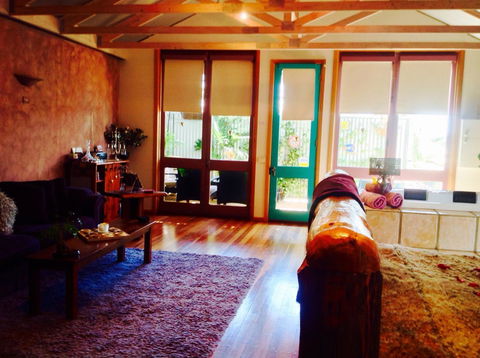 Ditto Daddy's - Tourism Guide 5