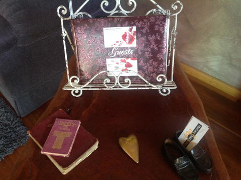 Ditto Daddy's - Tourism Guide 1