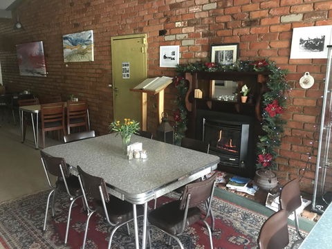 Tarra Bulga Guesthouse - Travel Agents 9
