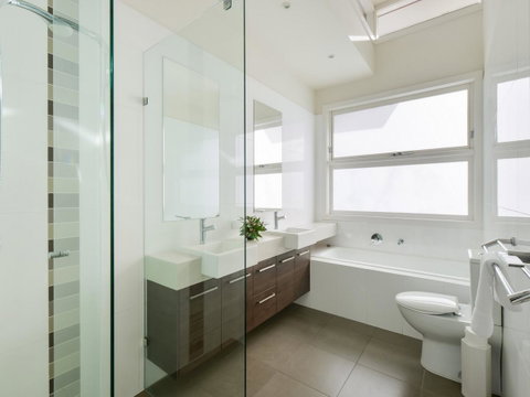 Boutique Stays - Maple On Kent - Tourism Guide 16