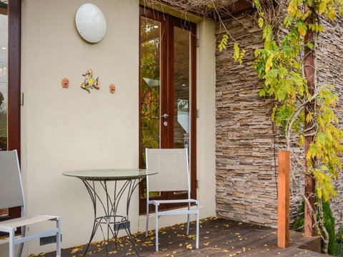 Boutique Stays - Maple On Kent - Tourism Guide 23