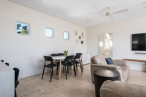 Noosa Blue Resort - Tourism Guide 10
