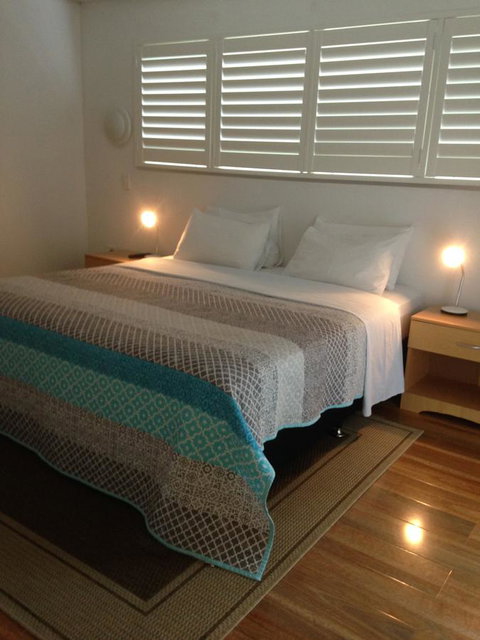 Chez Noosa Resort Motel - Tourism Guide 34