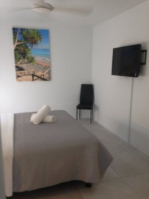 Chez Noosa Resort Motel - Tourism Guide 4