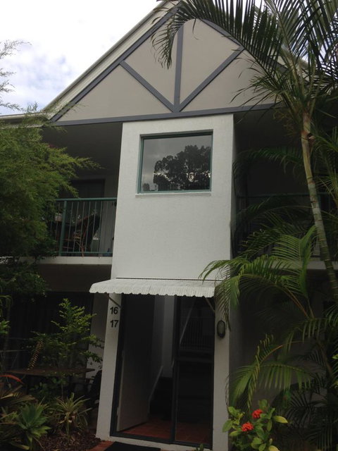 Chez Noosa Resort Motel - Tourism Guide 16