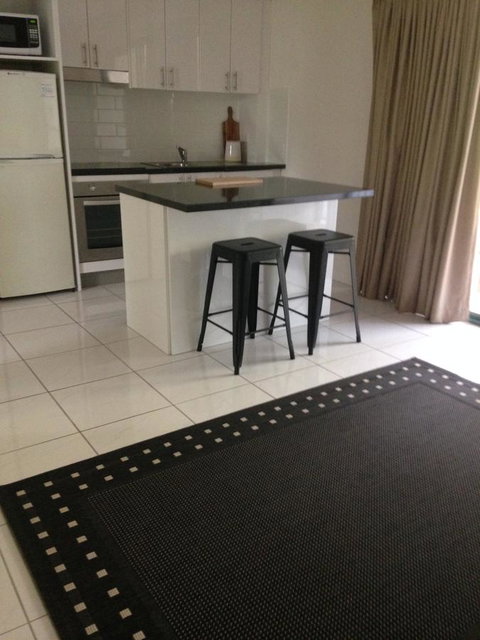 Chez Noosa Resort Motel - Tourism Guide 29