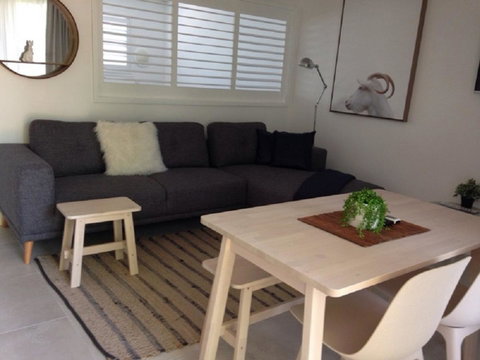 Chez Noosa Resort Motel - Tourism Guide 32