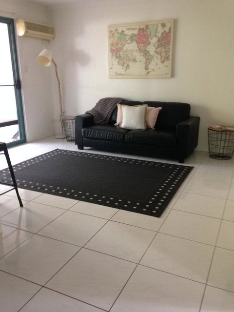 Chez Noosa Resort Motel - Tourism Guide 28