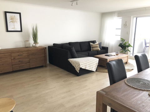 Sunshine Beach Luxe Apartment - Travel Agents 32