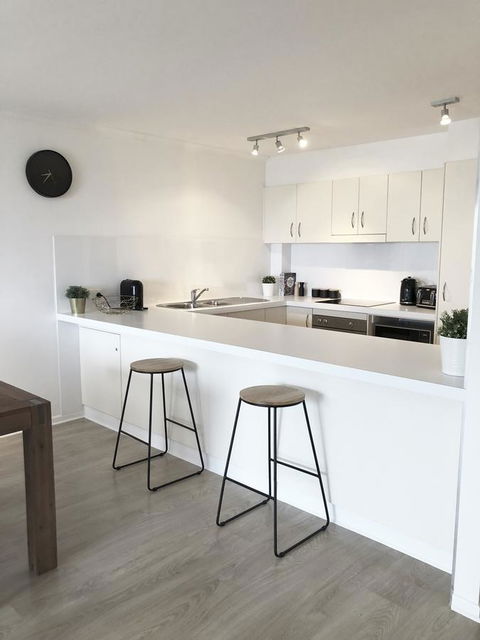 Sunshine Beach Luxe Apartment - Travel Agents 5