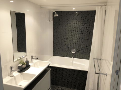 Sunshine Beach Luxe Apartment - Travel Agents 11