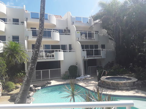 Sunshine Beach Luxe Apartment - Travel Agents 34