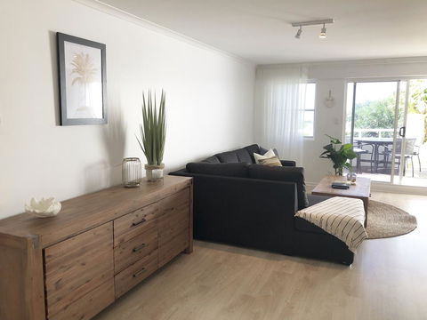 Sunshine Beach Luxe Apartment - Travel Agents 23