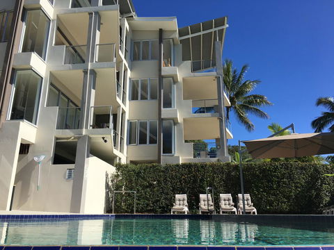 Rainbow Ocean Palms Resort - Travel Search 8