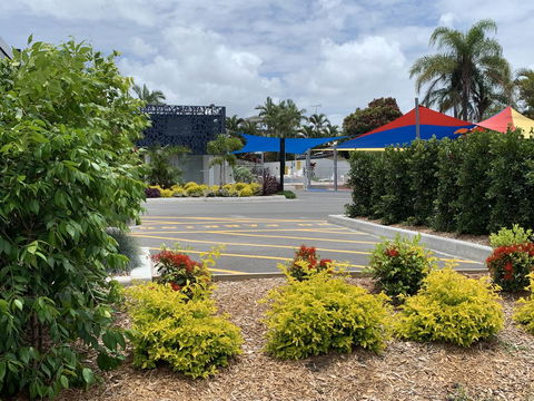 Alex Beach Cabins And Tourist Park - Tourism Guide 5