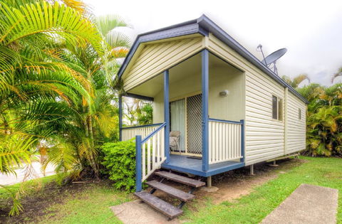 Alex Beach Cabins And Tourist Park - Tourism Guide 30