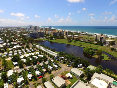 Alex Beach Cabins And Tourist Park - Tourism Guide 0