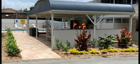 Alex Beach Cabins And Tourist Park - Tourism Guide 4