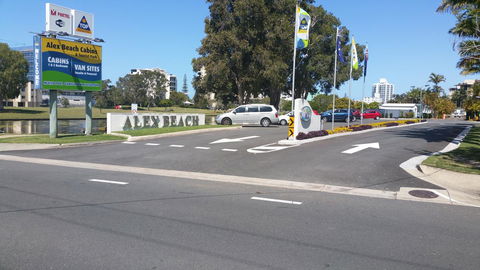 Alex Beach Cabins And Tourist Park - Tourism Guide 19