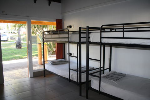 Nomads Airlie Beach - Travel Search 1