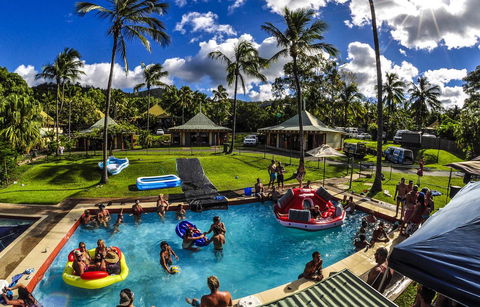 Nomads Airlie Beach - Travel Search 0