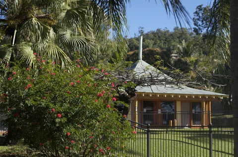 Nomads Airlie Beach - Travel Search 10