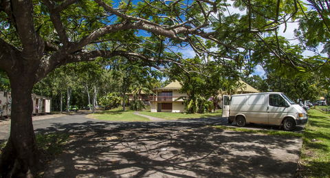 Nomads Airlie Beach - Travel Search 36