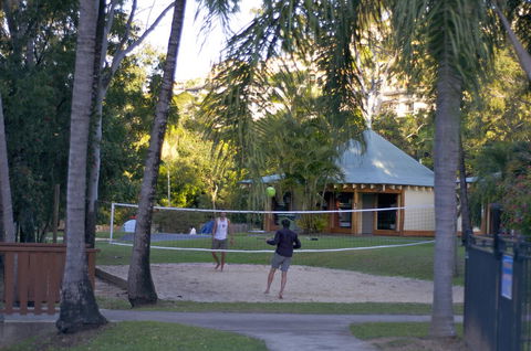 Nomads Airlie Beach - Travel Search 8